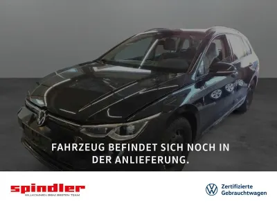 Second-hand VW Golf VIII Life 150 CP (110 kW) 2022 Negru Break
