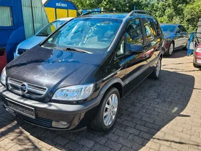 Gebraucht Opel Zafira Njoy 147 PS (108 kW) 2003 Schwarz Van / Kleinbus