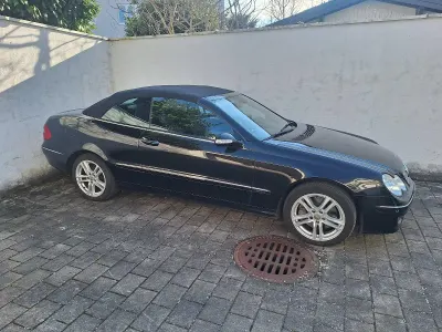 Gebraucht Mercedes CLK320 Avantgarde 224 PS (164 kW) 2009 Blau Cabrio