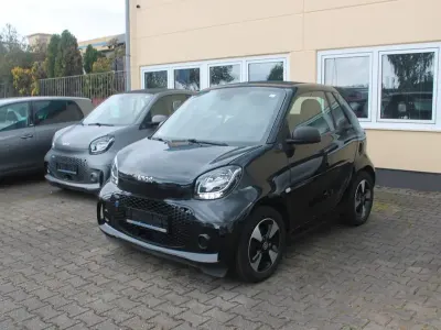 Gebraucht Smart ForTwo Electric Drive 60 kW (82 PS) 2021 Schwarz Cabrio
