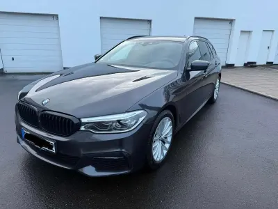 Gebraucht BMW 540 Sport Line 320 PS (235 kW) 2017 Grau Kombi