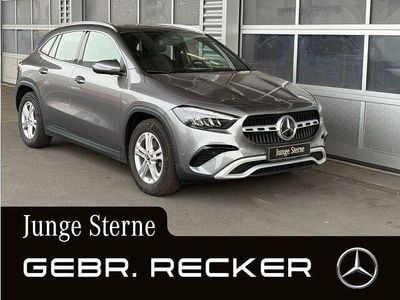 Gebraucht Mercedes GLA200 Advanced 163 PS (119 kW) 2024 Lack mountaingrau SUV