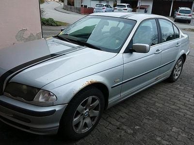 Usado BMW 323 170 HP (125 kW) 1999 Andere farben Sedan