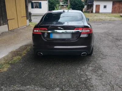 Gebraucht Jaguar XF 300 PS (220 kW) 2010 Rot Limousine