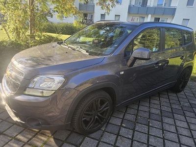 Grau Gebraucht 2012 Chevrolet Orlando Van / Kleinbus | 4.000 € (Fairer Preis)