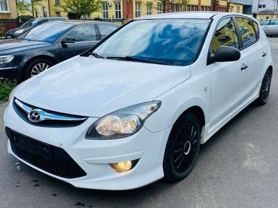 gebraucht Hyundai i30 1.6 CRDi Classic