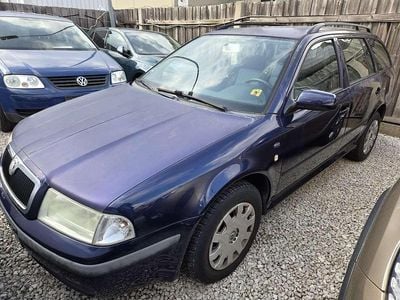 Usata Skoda Octavia Family 102 CV (75 kW) 2003 Blu Station wagon