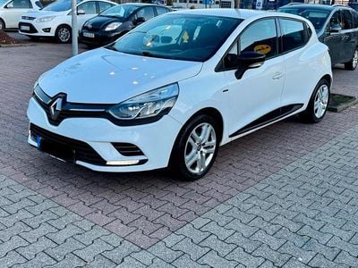 Weiß Gebraucht 2018 Renault Clio IV LIMITED Kleinwagen | 6.300 € (Fairer Preis)
