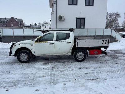 Gebraucht Mitsubishi L200 Basis 136 PS (100 kW) 2015 Weiß Abholung