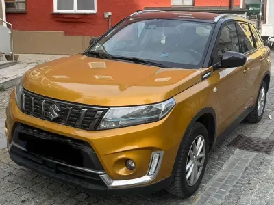 Gebraucht Suzuki Vitara Comfort 129 PS (94 kW) 2021 Gold SUV