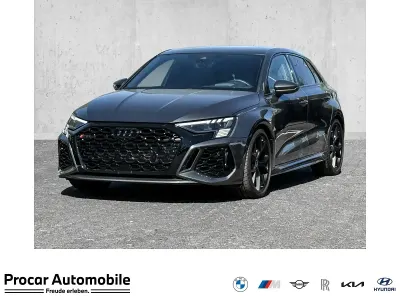 Używany Audi RS3 Sport 400 KM (294 kW) 2024 Szary Sedan/Limuzyna