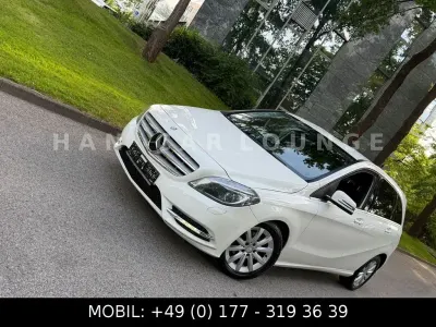 Gebraucht Mercedes B180 109 PS (80 kW) 2014 Weiß Van / Kleinbus