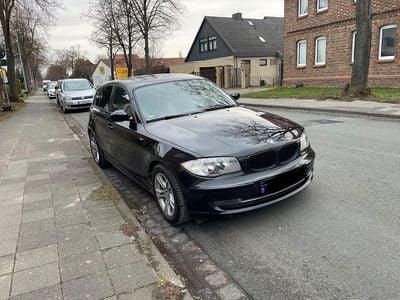 Gebraucht BMW 118 Sport Line 143 PS (105 kW) 2008 Schwarz Kleinwagen