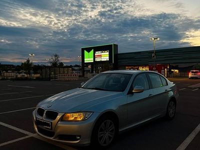 Grau Gebraucht 2009 BMW 316 Limousine | 8.500 € (Etwas zu teuer)