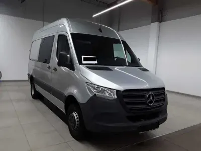 Gebraucht Mercedes Sprinter 163 PS (119 kW) 2020 Silber Van