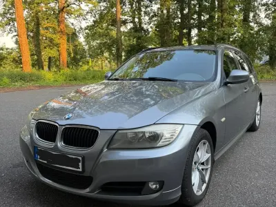 Gebraucht BMW 320 184 PS (135 kW) 2011 Grau Kombi
