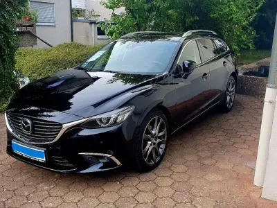 Gebraucht Mazda 6 Nakama Intense 175 PS (128 kW) 2017 Schwarz Limousine