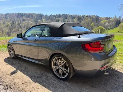 Begagnad BMW M235 M Performance 379 HK (278 kW) 2016 Grå Cab