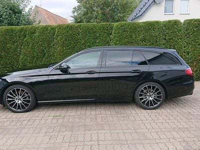 Schwarz Gebraucht 2019 Mercedes E200 Kombi | 28.500 € (Etwas zu teuer)