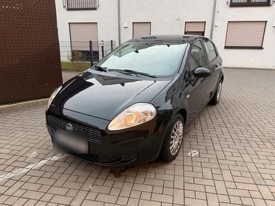 Second-hand Fiat Punto 65 CP (47 kW) 2006 Negru Hatchback