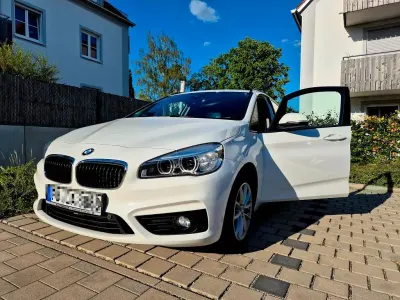 Gebraucht BMW 218 Active Tourer Advantage 150 PS (110 kW) 2017 Weiß Van / Kleinbus