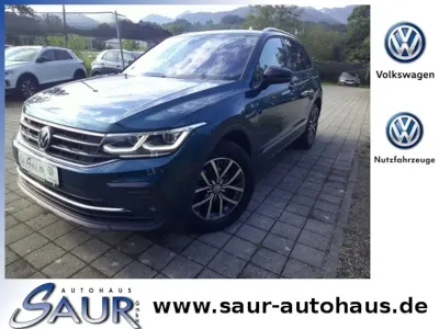 Gebraucht VW Tiguan Active 150 PS (110 kW) 2021 Nightshade blue metallic (metallic) SUV