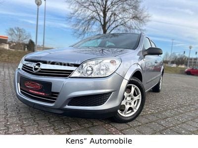 Gebraucht Opel Astra Selection 90 PS (66 kW) 2009 Silber Kombi