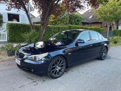 BMW 525