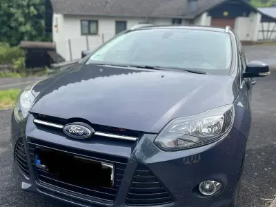 Gebraucht Ford Focus Titanium 150 PS (110 kW) 2012 Schwarz Kombi