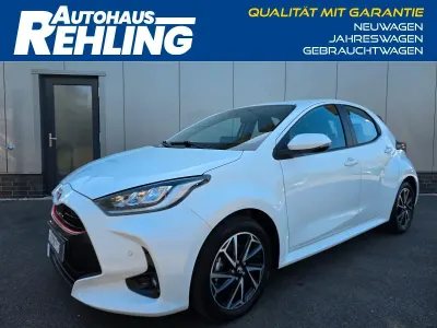 Gebraucht Toyota Yaris Hybrid Team 116 PS (85 kW) 2022 Weiß Kleinwagen
