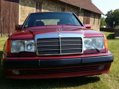 Używany Mercedes E500 326 KM (239 kW) 1992 Sedan/Limuzyna