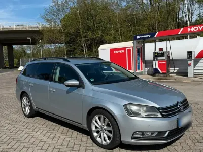 Gebraucht VW Passat 140 PS (102 kW) 2012 Silber Kombi
