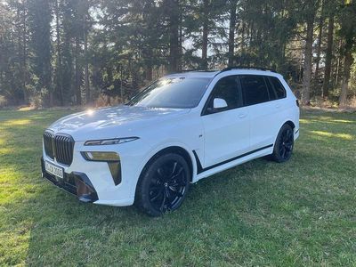 Gebraucht BMW X7 Sport Line 352 PS (258 kW) 2024 Weiß SUV