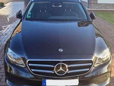 Gebraucht Mercedes E220 Exclusive 194 PS (142 kW) 2020 Kombi