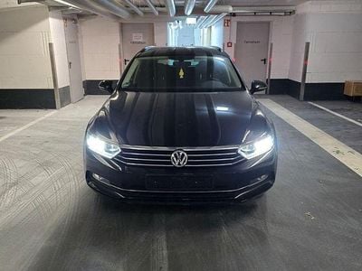 Gebraucht VW Passat 150 PS (110 kW) 2018 Schwarz Kombi