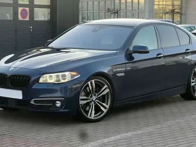 Gebraucht BMW 535 Sport Line 313 PS (230 kW) 2016 Mediterranblau metallic Limousine