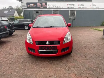 Gebraucht Suzuki Splash Basic 65 PS (47 kW) 2009 Rot Kleinwagen