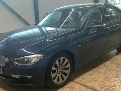 Usata BMW 316 Sport Line 135 CV (99 kW) 2014 Blu Berlina