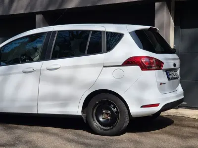 Gebraucht Ford B-MAX SYNC Edition 125 PS (91 kW) 2014 Schwarz Van / Kleinbus