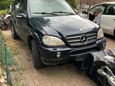 Gebraucht Mercedes ML320 AMG 218 PS (160 kW) 2002 Schwarz SUV