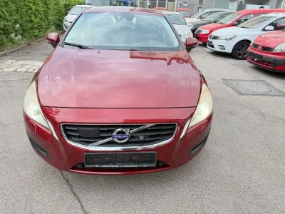 Occasion Volvo S60 Momentum 163 ch (119 kW) 2011 Rouge Berline