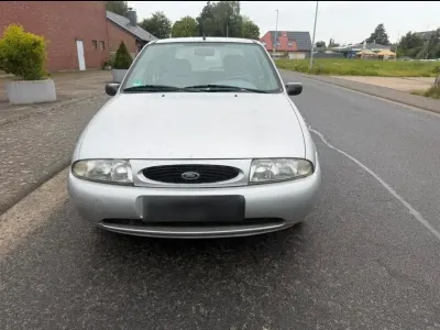 Gebraucht Ford Fiesta 1997 Silber Kleinwagen