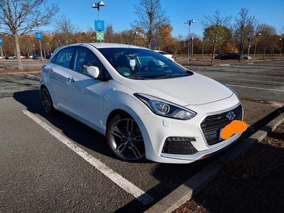 Gebraucht Hyundai i30 Turbo 186 PS (136 kW) 2016 Weiß Limousine