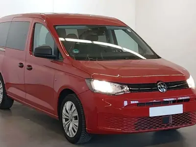 Gebraucht VW Caddy Style 114 PS (83 kW) 2023 Rot Van / Kleinbus