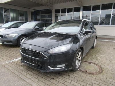 Gebraucht Ford Focus Titanium 125 PS (91 kW) 2015 Schwarz Limousine