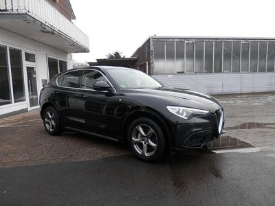 Schwarz Gebraucht 2021 Alfa Romeo Stelvio Lusso SUV | 17.590 €