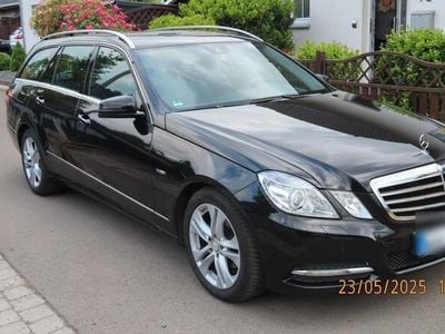 Mercedes E200