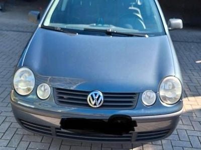 Gebraucht VW Polo 64 PS (47 kW) 2004 Blau Kleinwagen