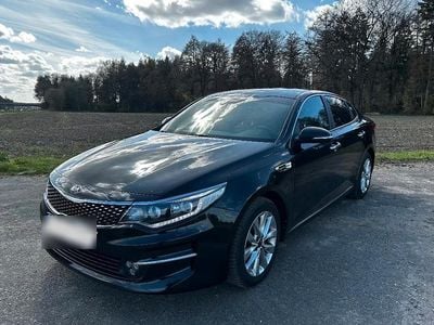 Second-hand Kia Optima Spirit 141 CP (103 kW) 2015 Negru Berlinǎ