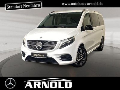 Bergkristallweiß Gebraucht 2024 Mercedes V300 AMG line Van / Kleinbus | 68.800 €